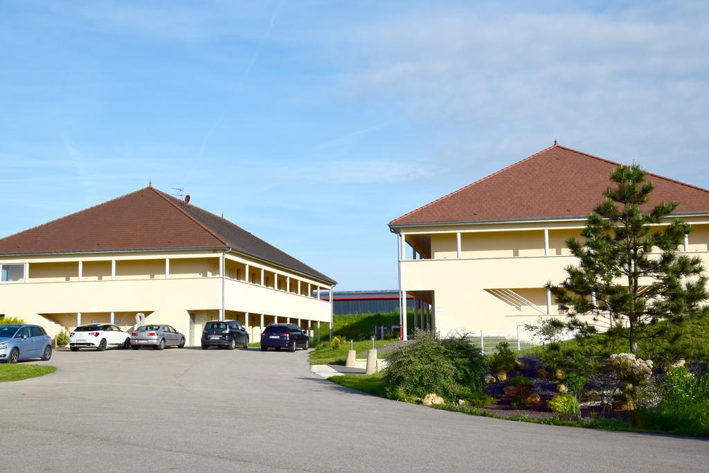 Hotel Logis Des Sources Créney-près-Troyes Exterior foto